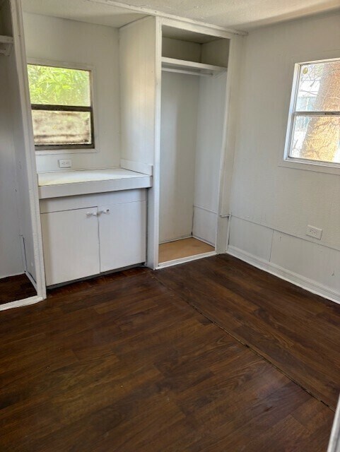 Building Photo - 920 Boardwalk Ln