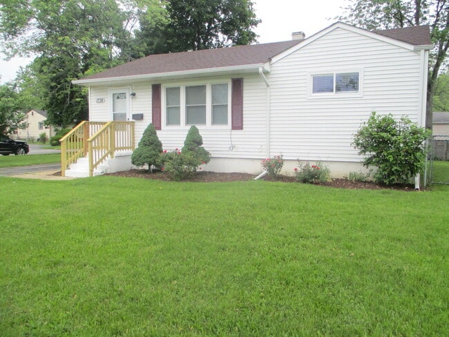 Building Photo - 1738 Ballentine St