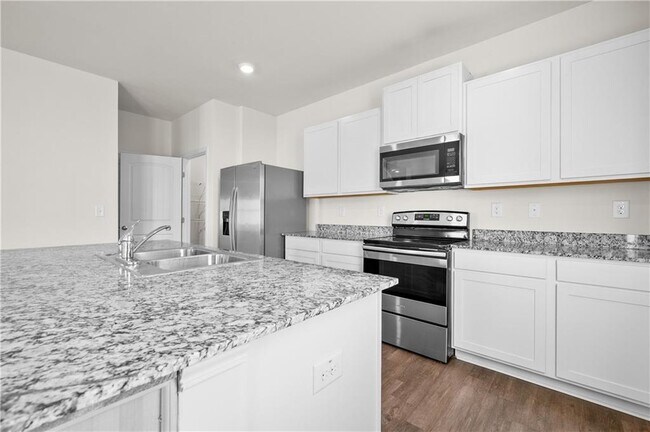 Building Photo - 63 Walnut Grv Wy