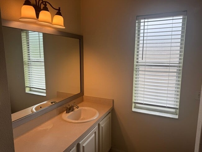 Building Photo - Stunning 4 Bedroom Home Available Now! ***...
