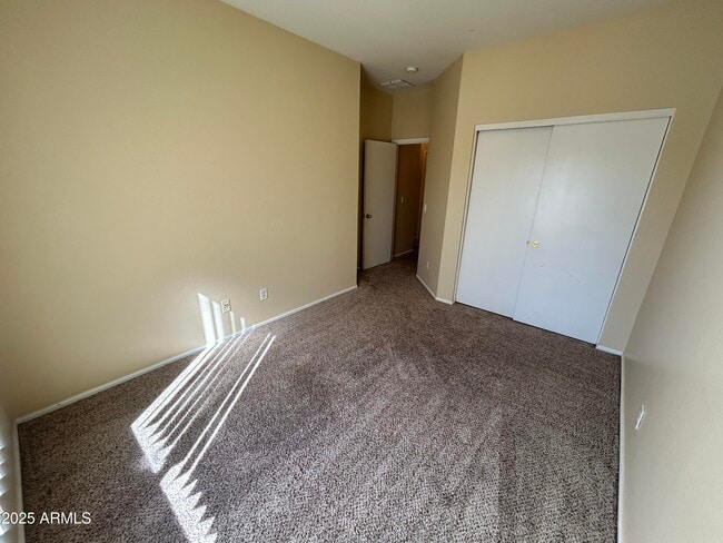 Building Photo - 13768 W Country Gables Dr
