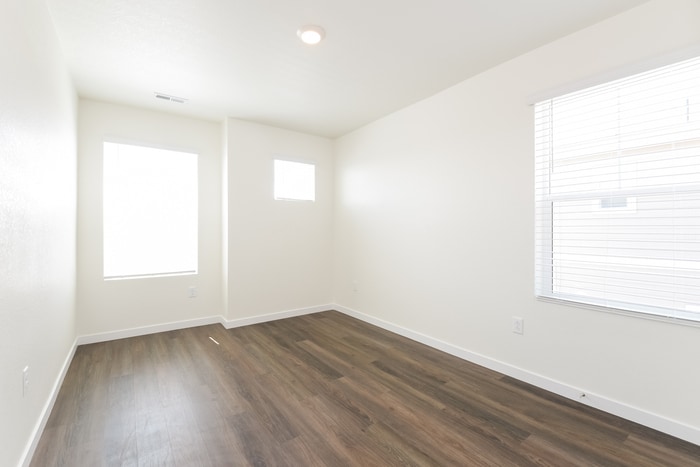 Building Photo - 13415 Oneida Ln