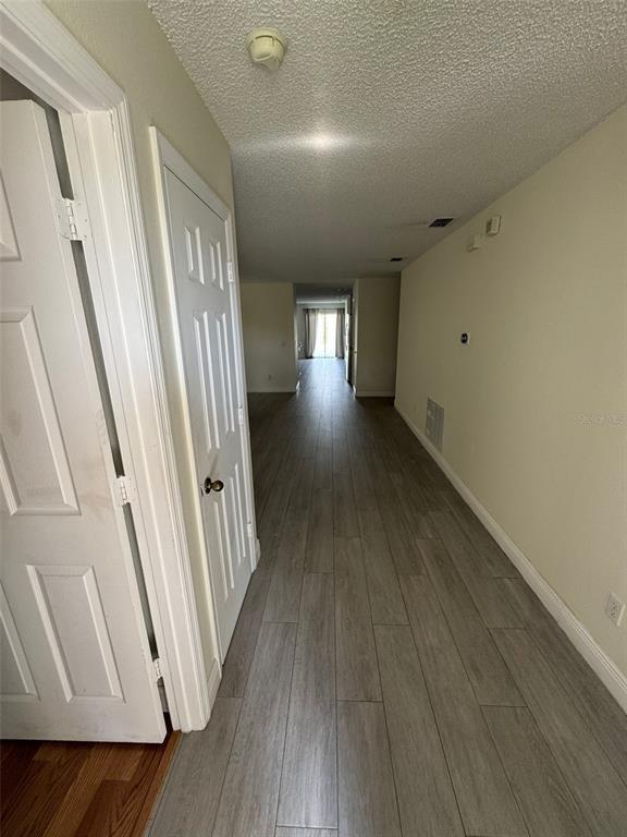 Building Photo - 913 Battery Pointe Dr