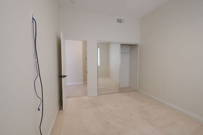 Building Photo - Stunning 3 bedroom home in San Clemente