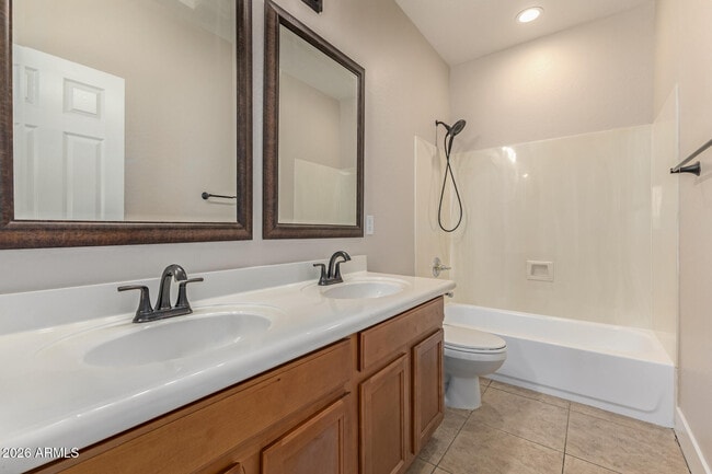 Building Photo - 10625 E Knowles Ave