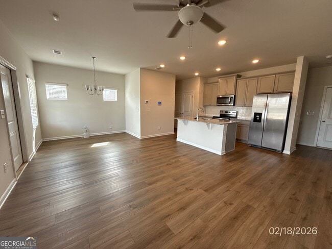 Building Photo - 333 S Point Blvd