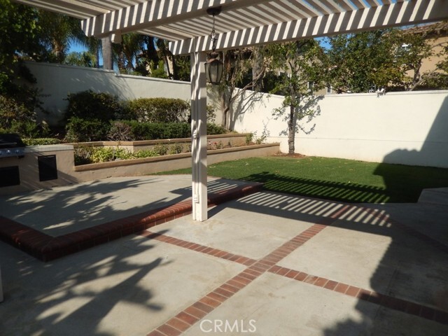 Building Photo - 12655 Stanton Ave
