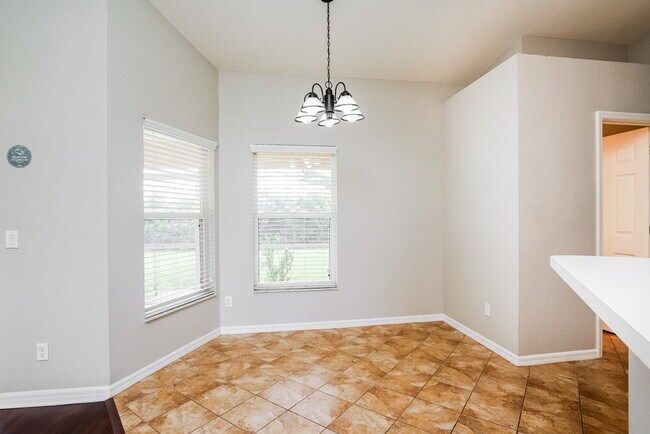 Building Photo - 3729 SW 1st Pl