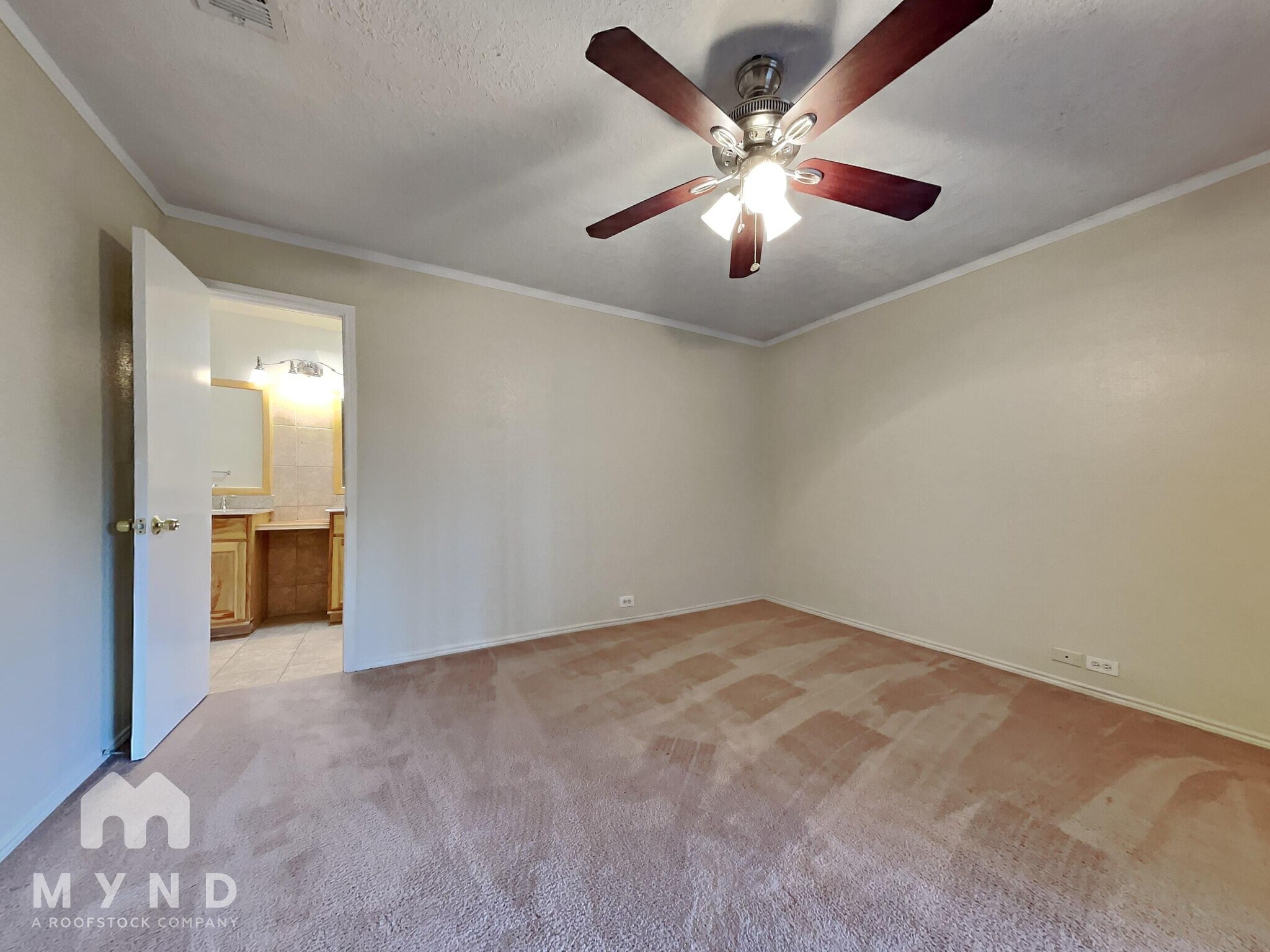 Building Photo - 8731 Summit Pines Dr