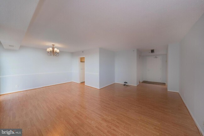 Building Photo - 5501 Seminary Rd