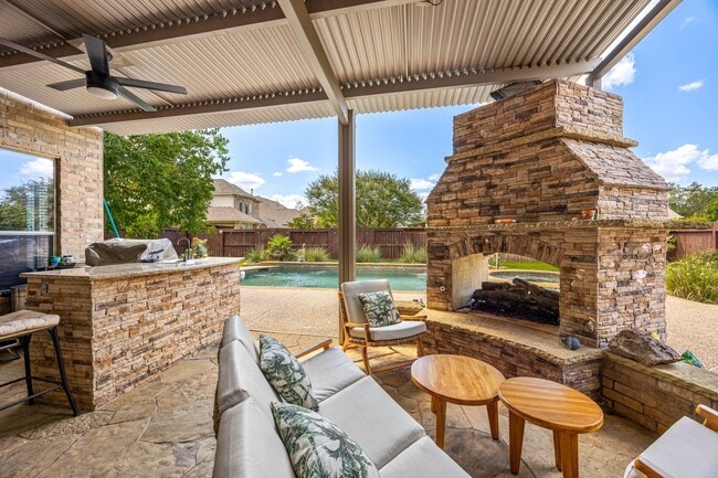 Building Photo - 25207 Summer Chase Dr