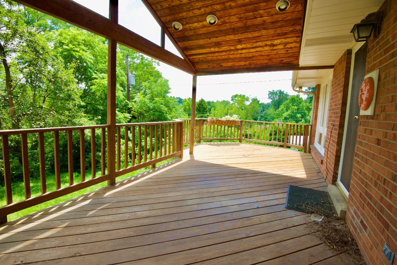 Building Photo - 1149 Sunrise Dr