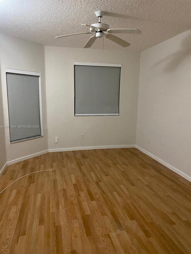 Building Photo - 3245 NE 184th St