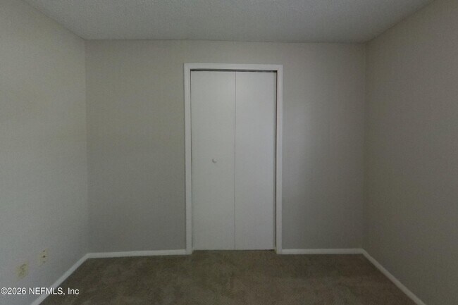 Building Photo - 8338 Knotts Landing Dr E