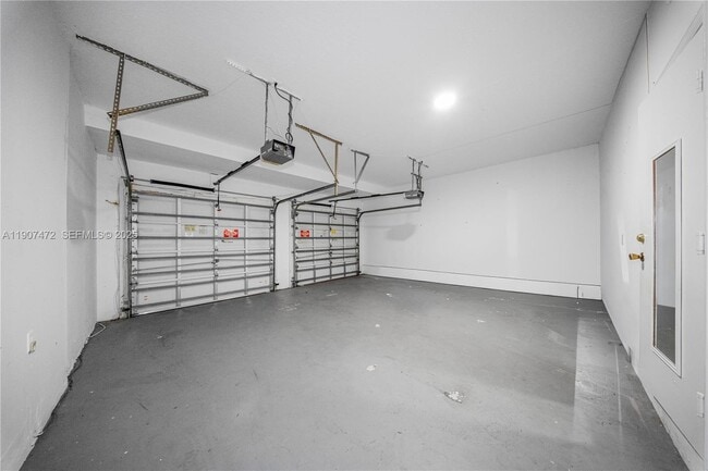 Building Photo - 13868 SW 38th Terrace