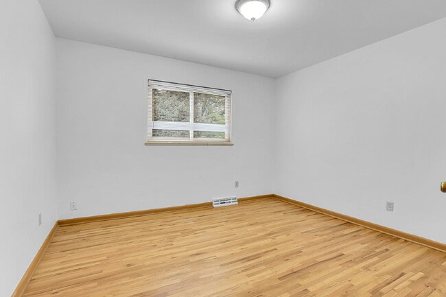 Building Photo - $3,000.00, 3 Bed, 3 Bath, Single Family Ho...