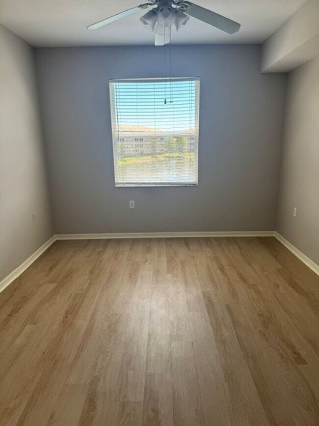 Building Photo - 8570 Kingbird Loop