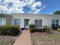 Building Photo - 20862 Vinesta Cir