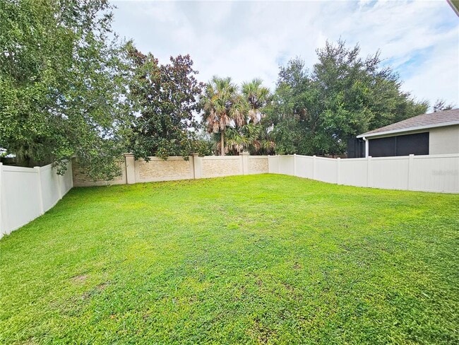 Building Photo - 11867 Verrazano Dr