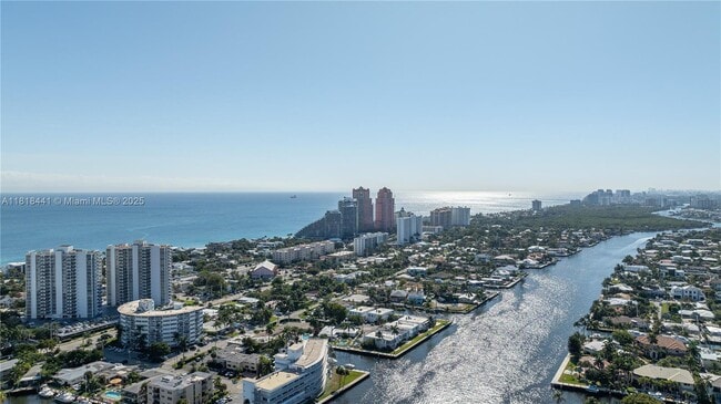 Building Photo - 2715 N Ocean Blvd