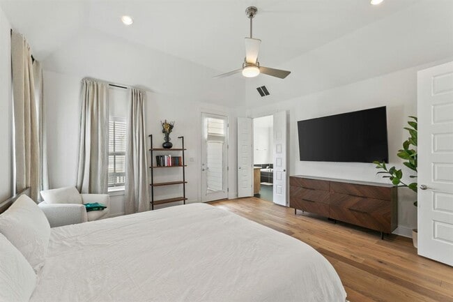 Building Photo - 4501 Night Owl Ln