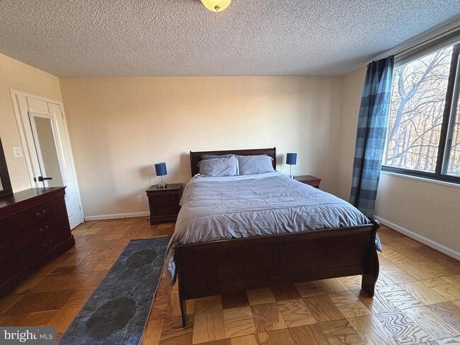 Building Photo - 5225 Pooks Hill Rd