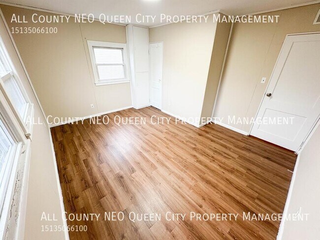 Building Photo - 2440 Ulrich Ave