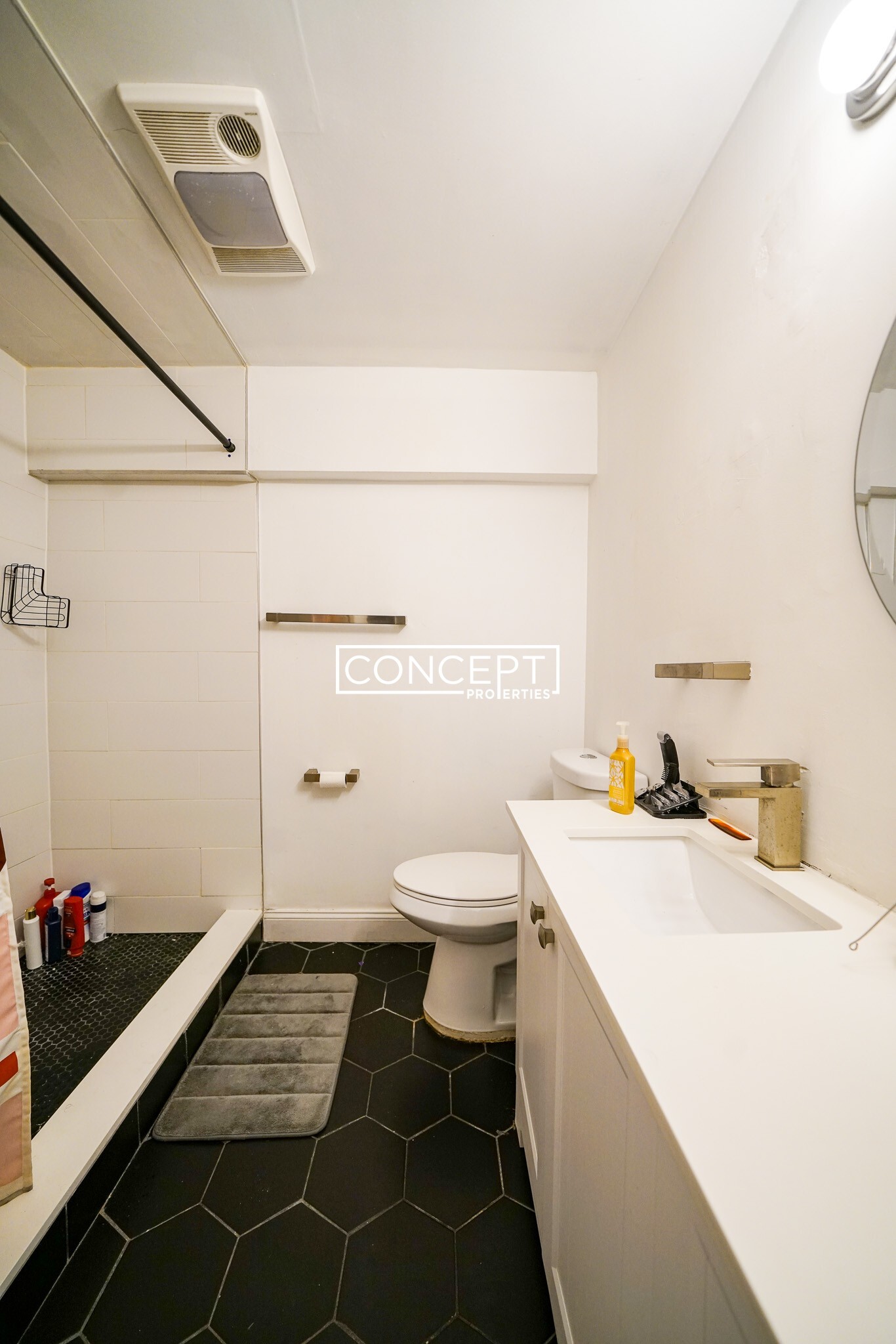 Building Photo - 480 Massachusetts Ave