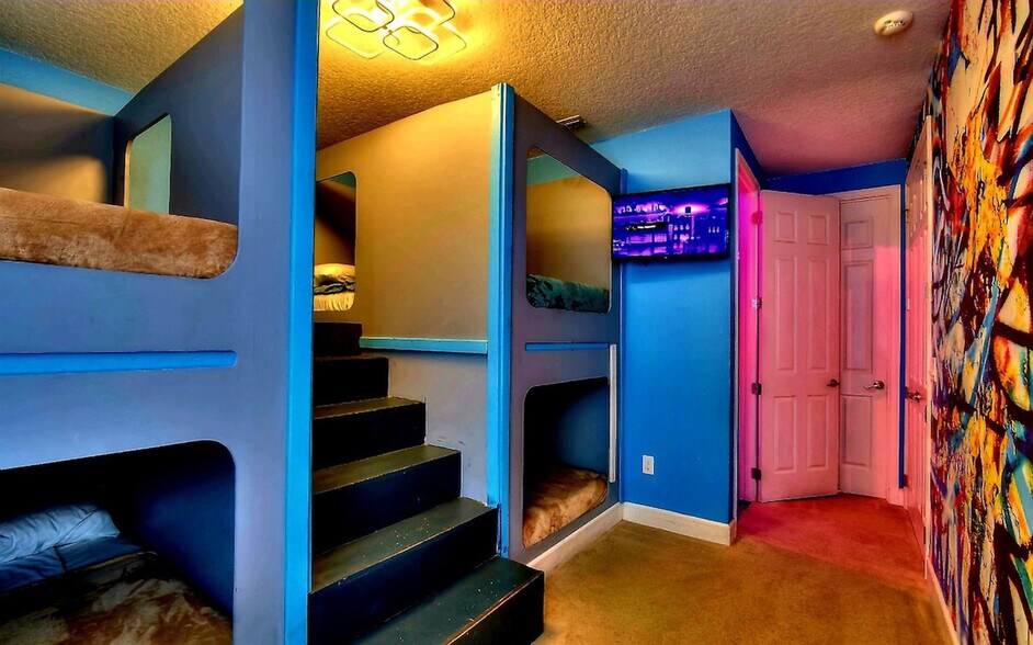 Building Photo - 4011 Oakrise Lp