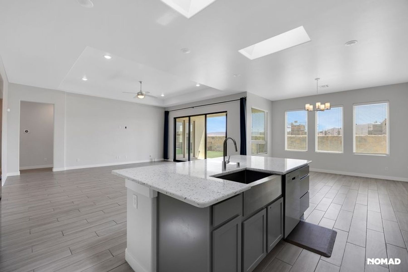 Building Photo - 3802 Nightingale Ave
