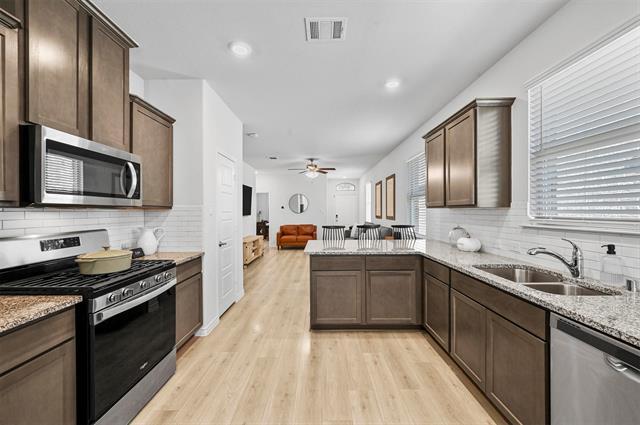 Building Photo - 1524 Bennington Ln