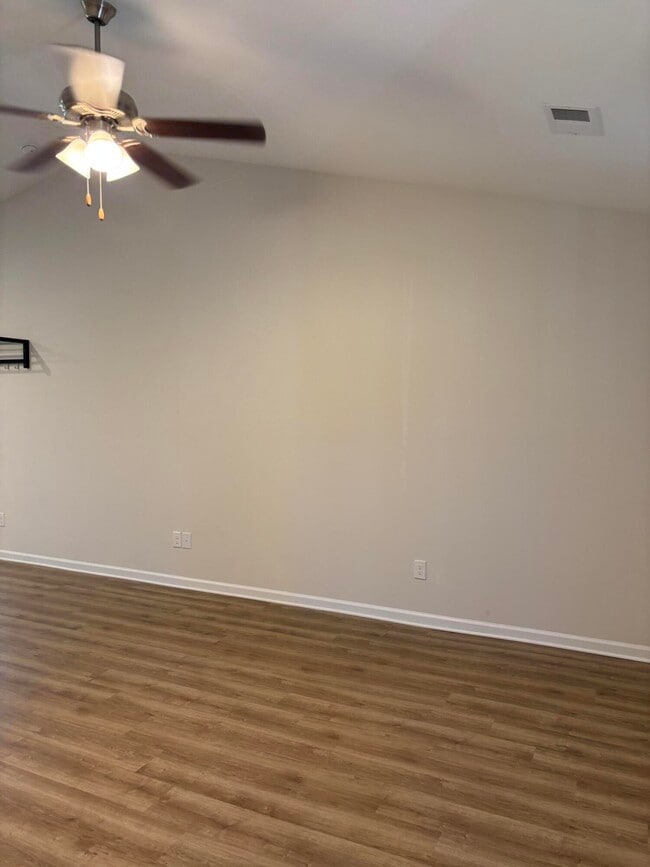 Building Photo - 2185 Stillpointe Dr