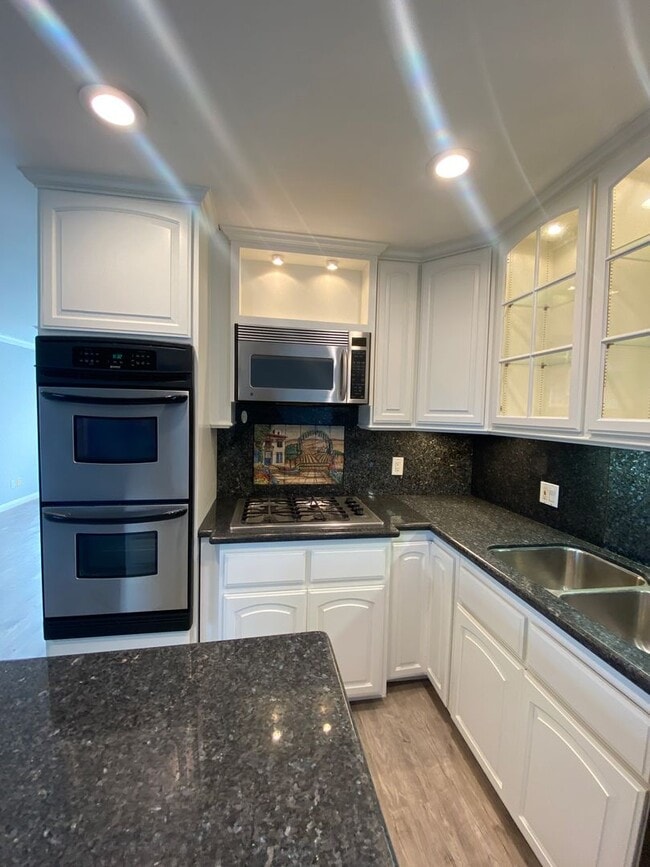 Building Photo - Harbor City- Single Family Home