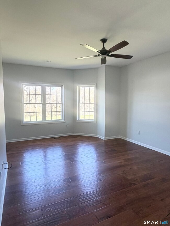 Building Photo - 103 Pond Hill Rd