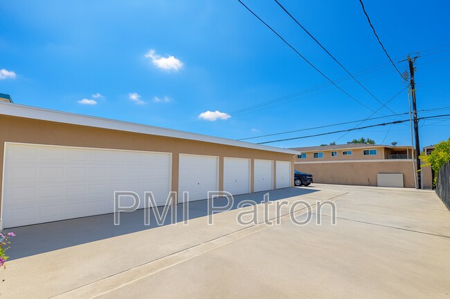 Building Photo - 4112 Green Ave