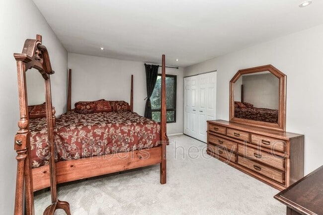 Building Photo - 7802 Dassett Ct