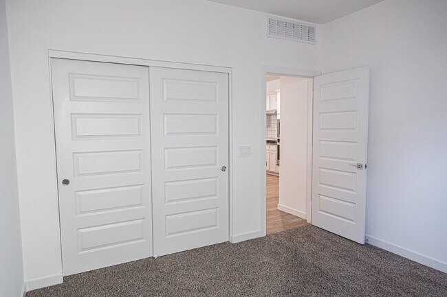 Building Photo - 12746 E Giada Dr