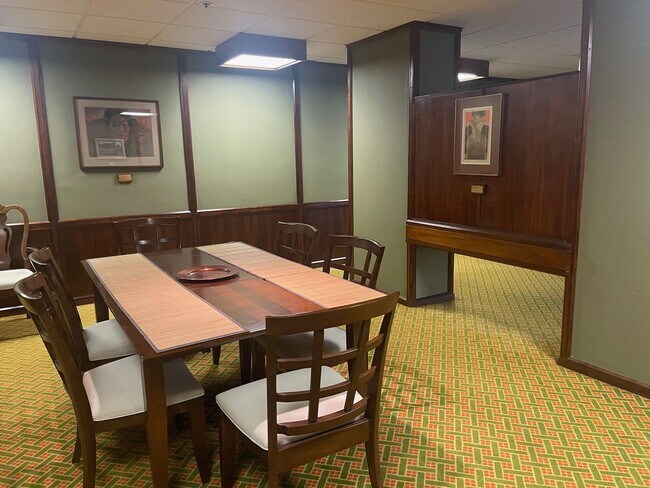 Building Photo - Commodore Condo Hawaii Kai