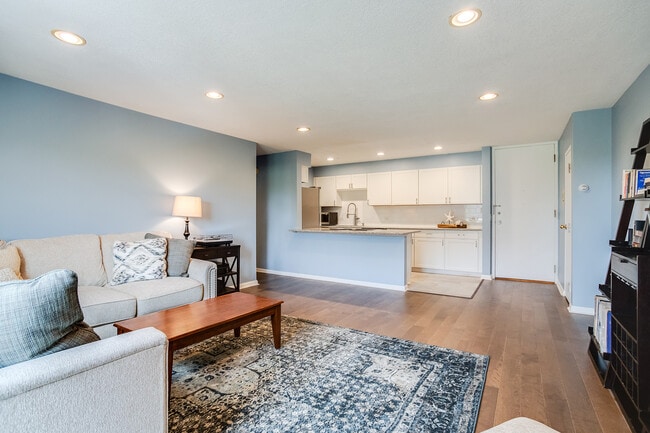 Building Photo - 2928 Dean Pky