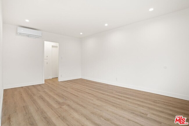 Building Photo - 2908 141st Pl