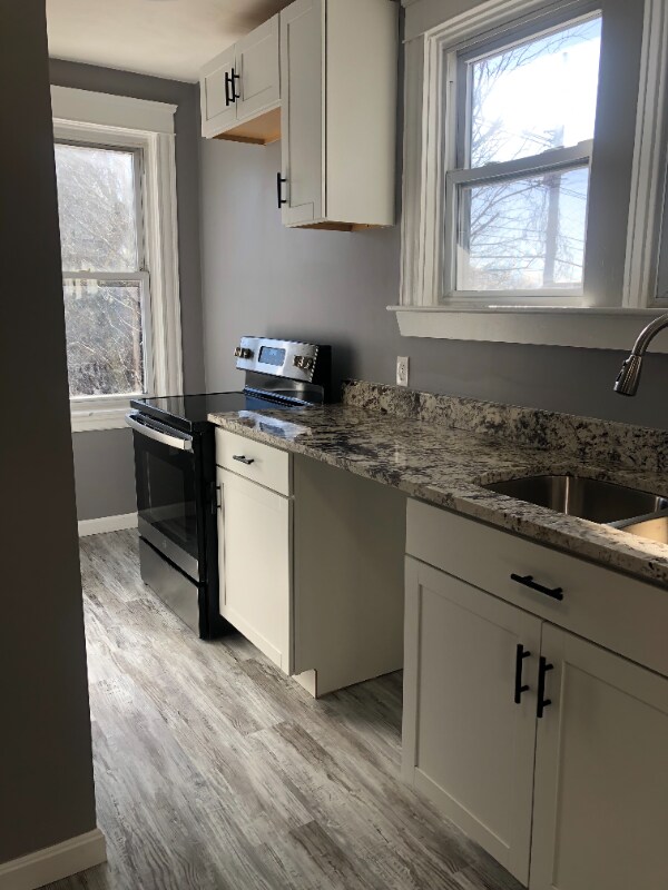 Building Photo - 36 Cliffdale Ave