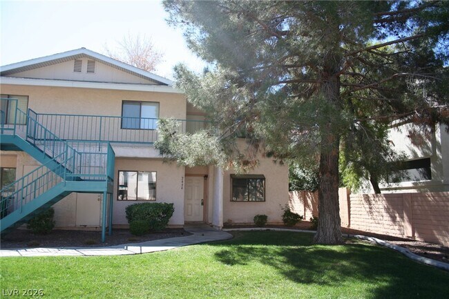 Building Photo - 2894 Lilac Ct