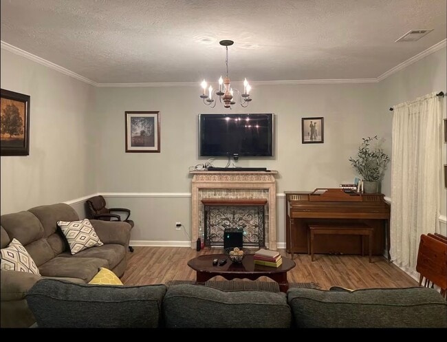 Building Photo - Charming 1 Bedroom Cottage Near Augusta & Fort Gordon