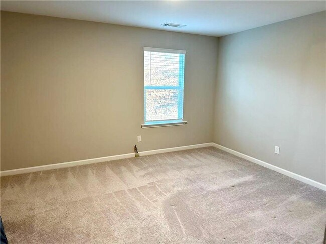 Building Photo - 4657 Waxwing St