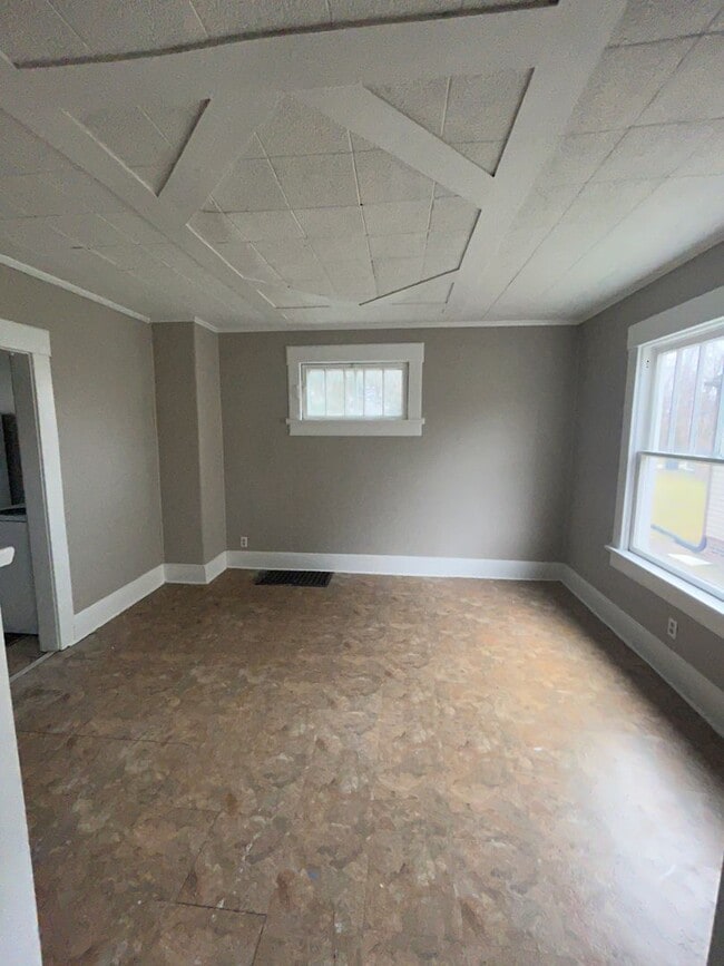 Building Photo - 2725 Reed St