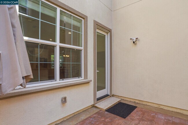 Building Photo - 5043 Ivy Leaf Springs Rd