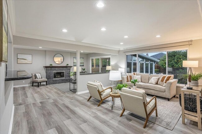 Building Photo - Charming 3-Bedroom Home in Prime Cambrian ...
