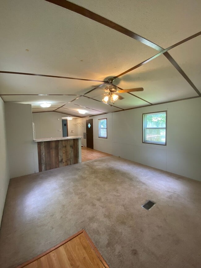 Building Photo - 80 Deupree Ln