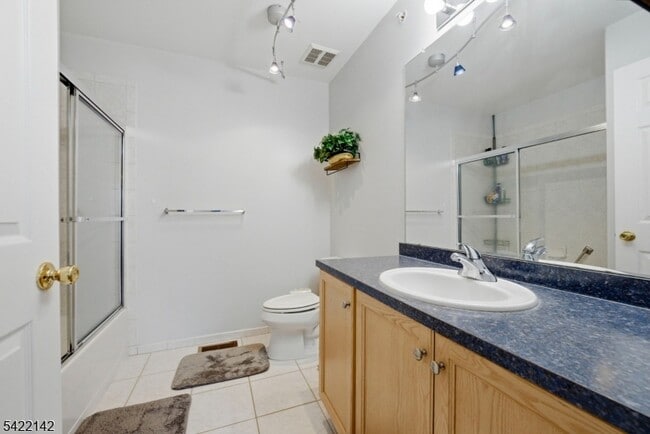 Building Photo - 154 George Russell Way