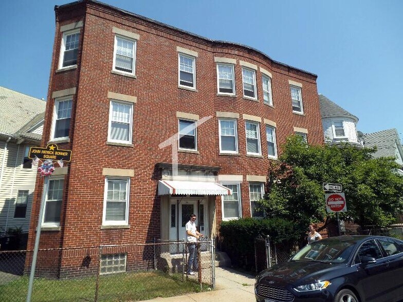 Building Photo - 61 Royal St